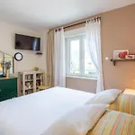 Daire House Near Split With Heated Pool