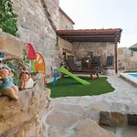 House Near Split With Heated Pool Daire *