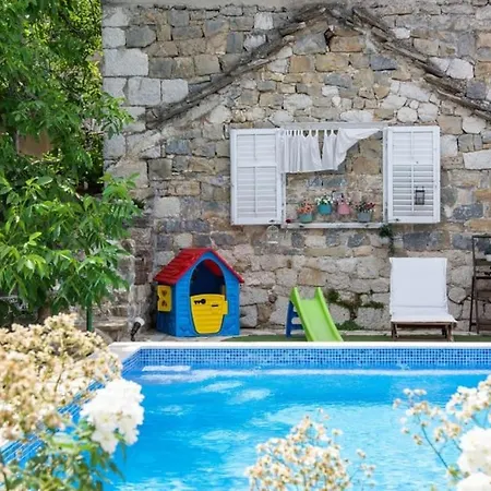 House Near Split With Heated Pool