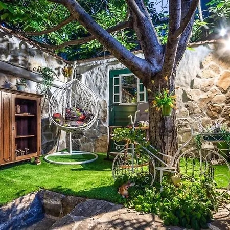 House Near Split With Heated Pool